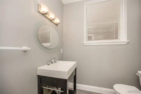 $259,000 | 2922 Sidney Street, St. Louis, MO 63118