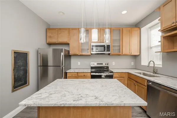 $259,000 | 2922 Sidney Street, St. Louis, MO 63118