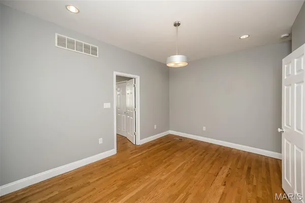 $259,000 | 2922 Sidney Street, St. Louis, MO 63118