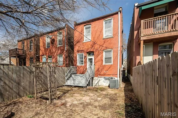 $259,000 | 2922 Sidney Street, St. Louis, MO 63118