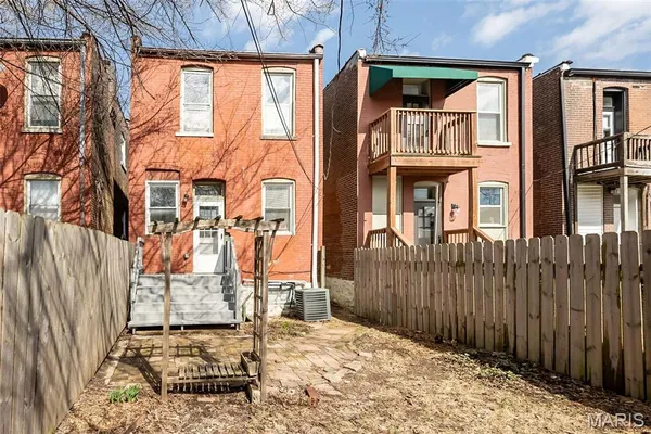 $259,000 | 2922 Sidney Street, St. Louis, MO 63118