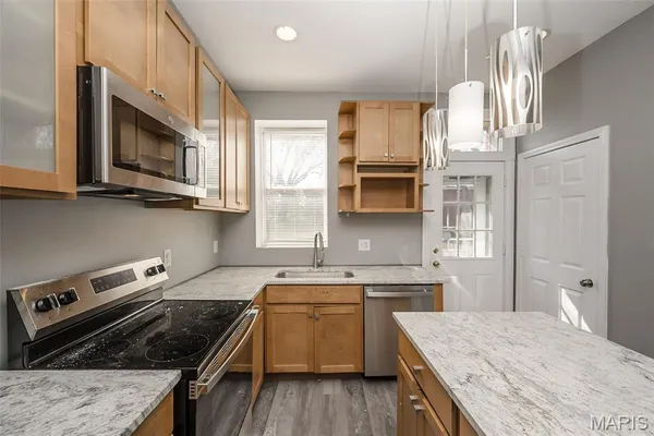 $259,000 | 2922 Sidney Street, St. Louis, MO 63118