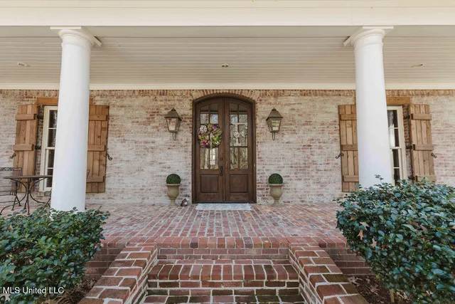 $775,000 | 840 Westerly Drive, Brandon, MS 39042