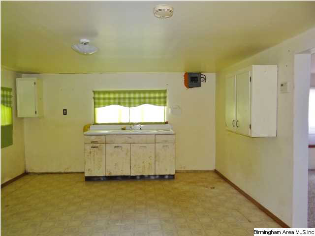 8357 Dunnavant Road Leeds, AL 35094 - Photo 7 of 22