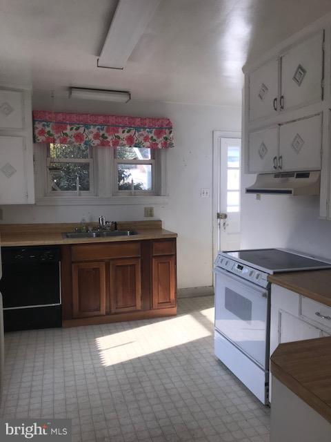 5422 Shookstown Road Frederick, MD 21702 - Photo 5 of 10 Kitchen