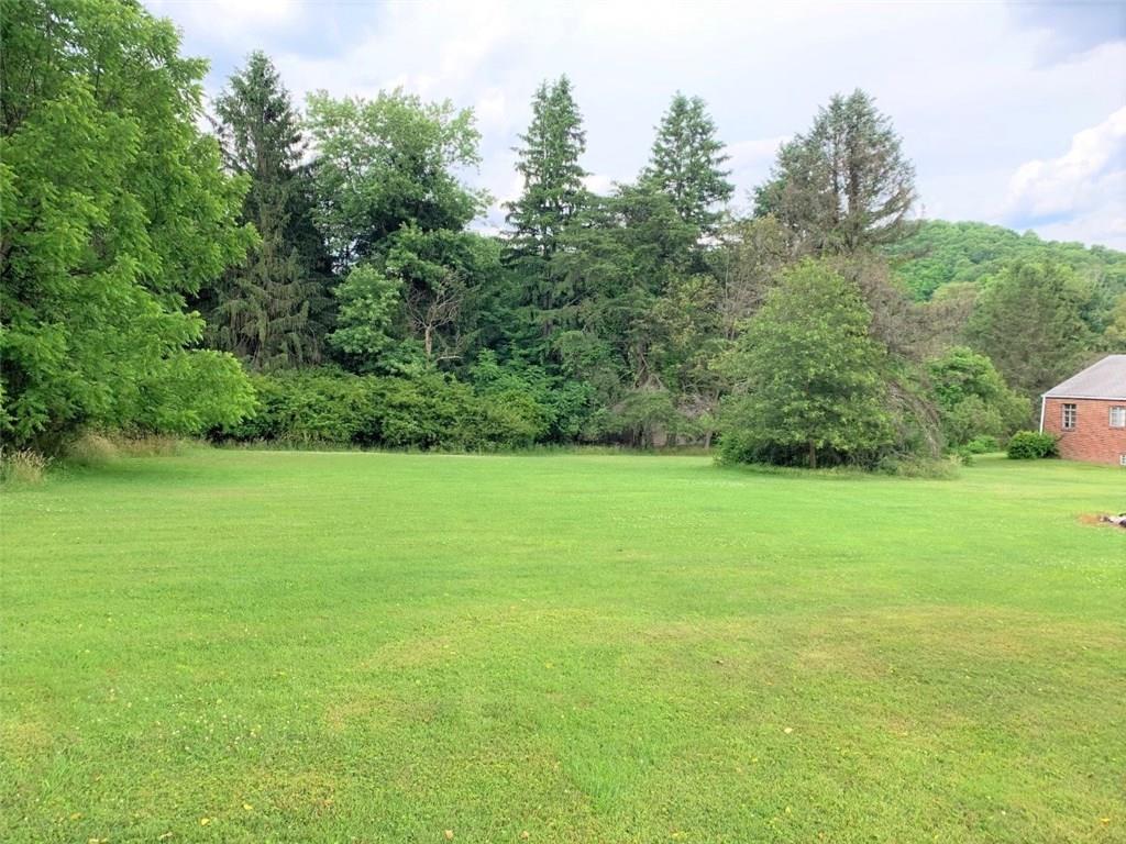 104 Orris Road Bell Acres, PA 15143 - Photo 3 of 12 Gallery Image 3