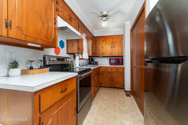 $299,000 | 509 Broad Street, Oriental, NC 28571