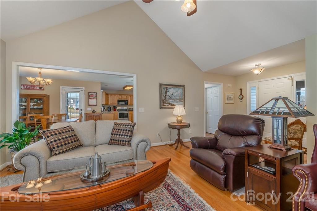 197 Hunters Trace Rutherfordton, NC 28139 - Photo 6 of 33