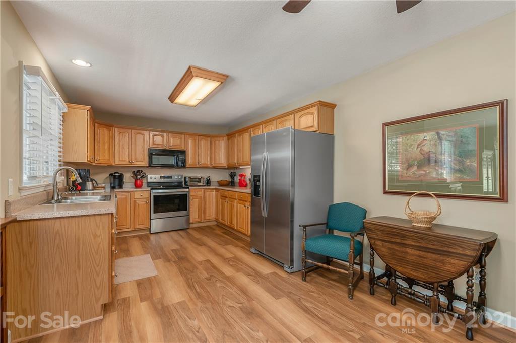 197 Hunters Trace Rutherfordton, NC 28139 - Photo 8 of 33
