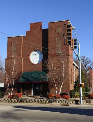 a picture of a building