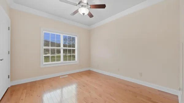 $680,000 | 825 Dennis Avenue, Jasper, TN 37347
