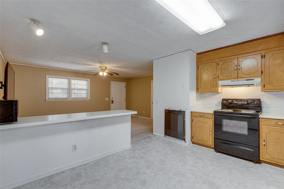 990 Laredo Drive Seneca, SC 29672 - Photo 12 of 28 Gallery Image 12