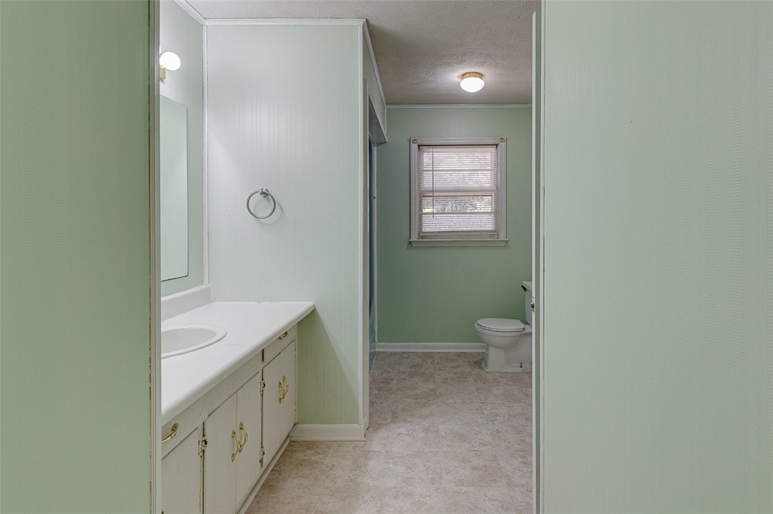 990 Laredo Drive Seneca, SC 29672 - Photo 15 of 28 Gallery Image 15