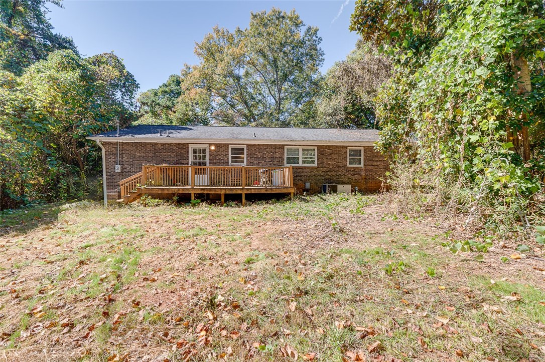 990 Laredo Drive Seneca, SC 29672 - Photo 26 of 28 Gallery Image 26
