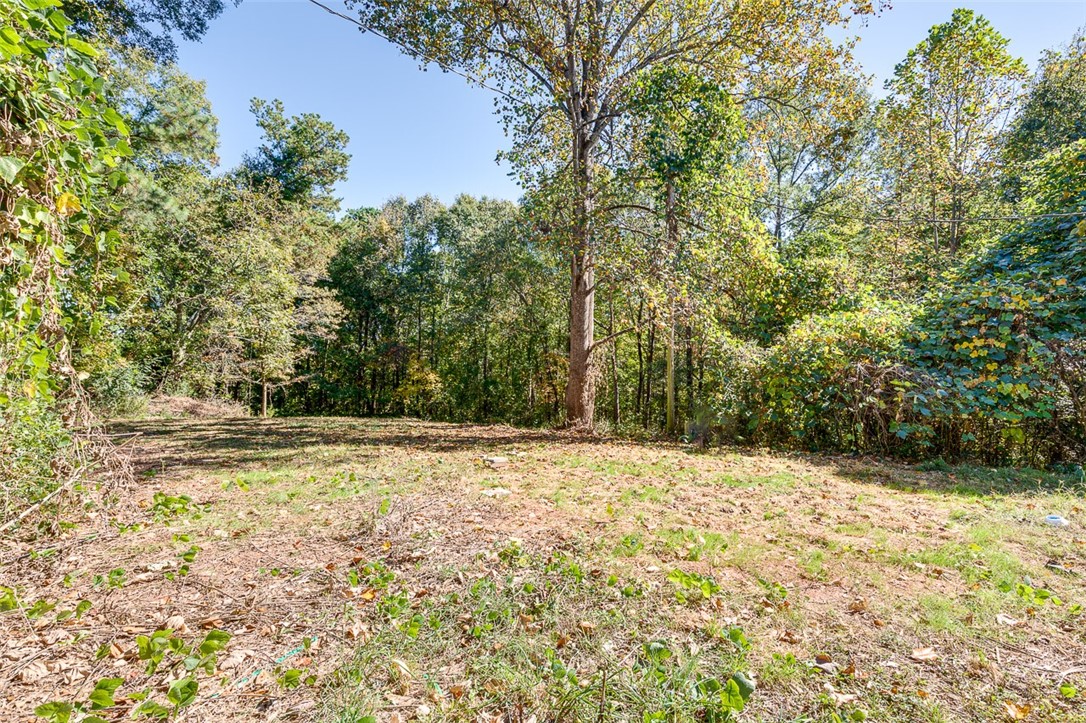 990 Laredo Drive Seneca, SC 29672 - Photo 27 of 28 Gallery Image 27