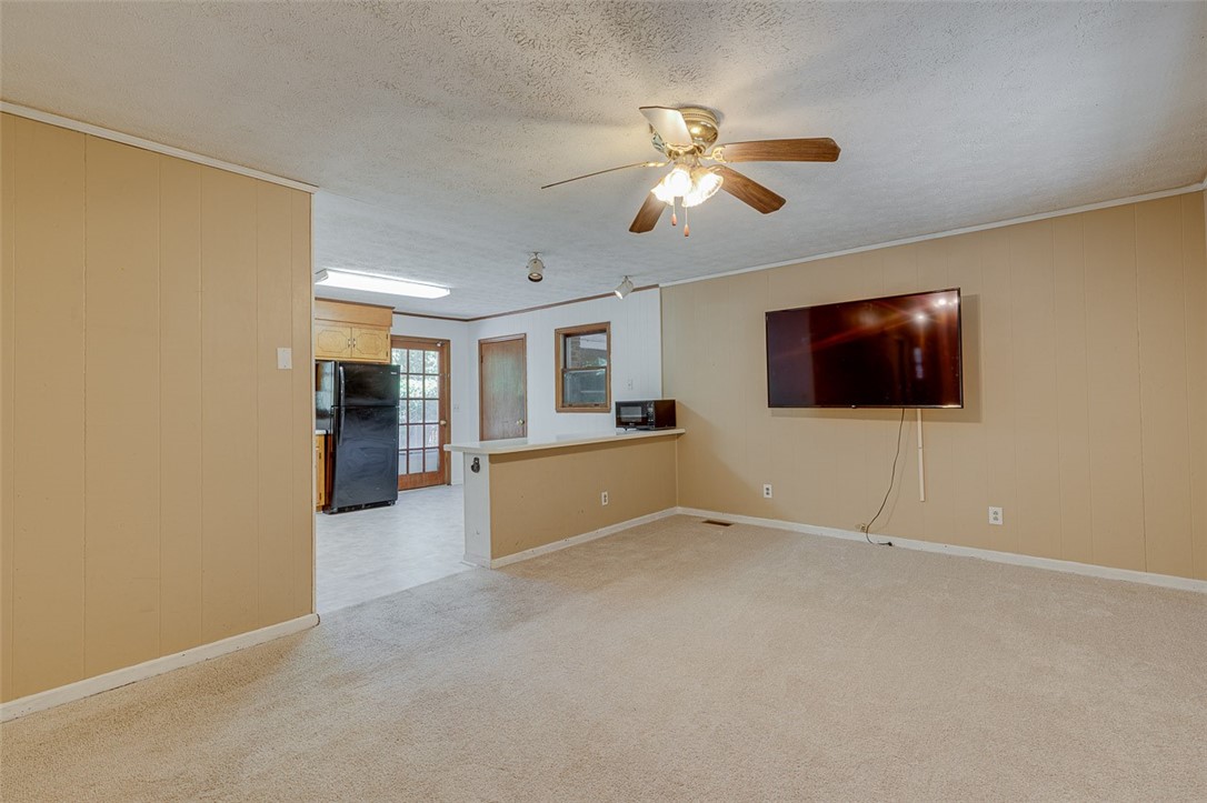 990 Laredo Drive Seneca, SC 29672 - Photo 6 of 28 Gallery Image 6