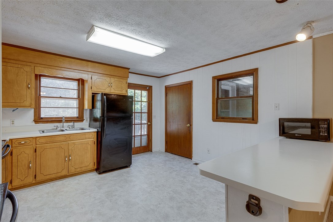 990 Laredo Drive Seneca, SC 29672 - Photo 10 of 28 Gallery Image 10