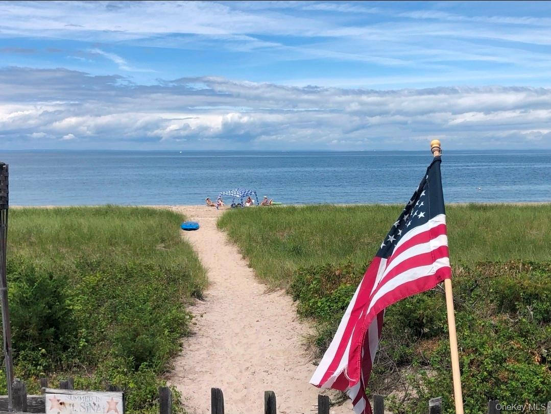 171 Harbor Beach Road Mount Sinai, NY 11766 - Photo 39 of 46 Summertime view of path to beach off deck!