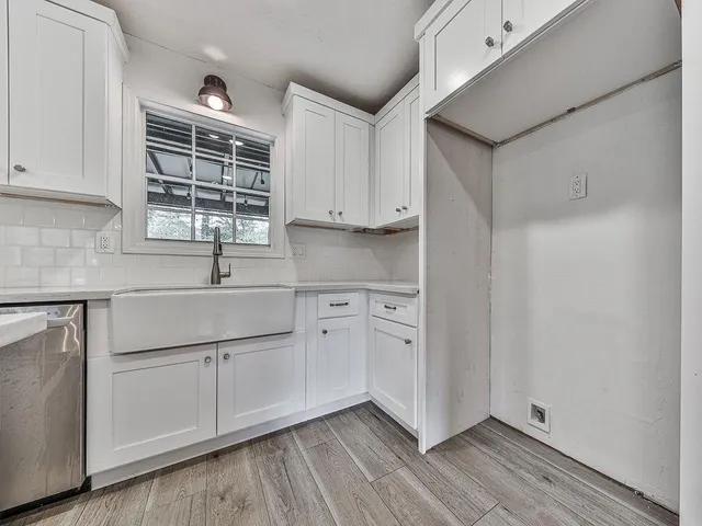 $399,950 | 421 Creek Valley Drive, Woodstock, GA 30188