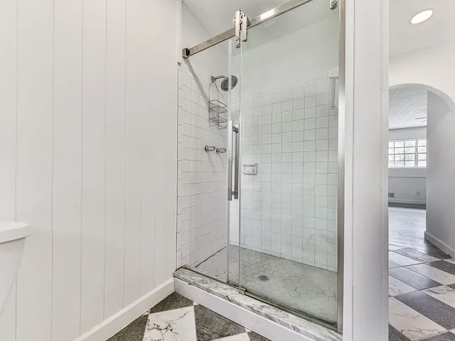 $399,950 | 421 Creek Valley Drive, Woodstock, GA 30188