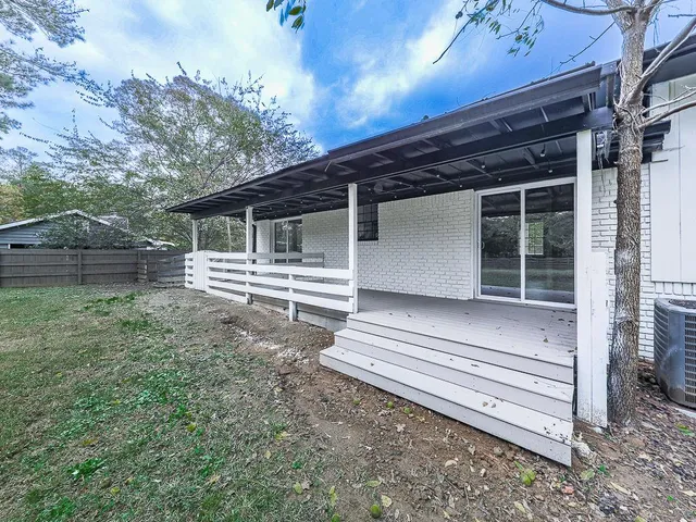 $399,950 | 421 Creek Valley Drive, Woodstock, GA 30188