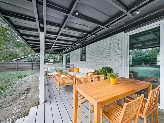 $399,950 | 421 Creek Valley Drive, Woodstock, GA 30188