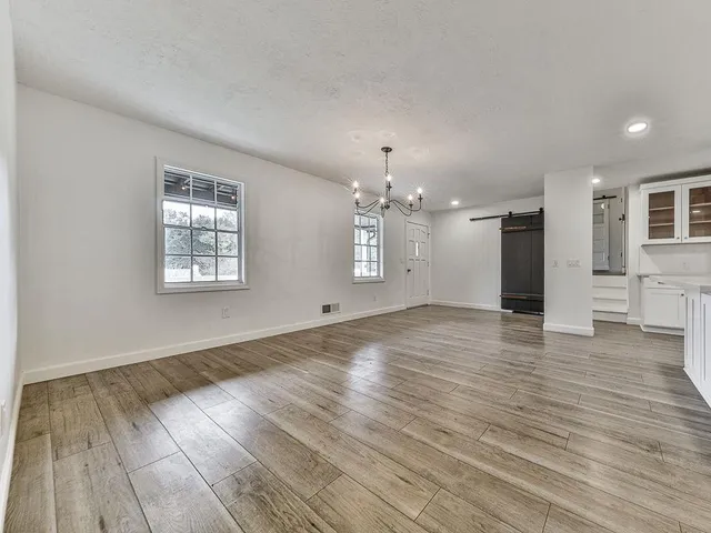 $399,950 | 421 Creek Valley Drive, Woodstock, GA 30188