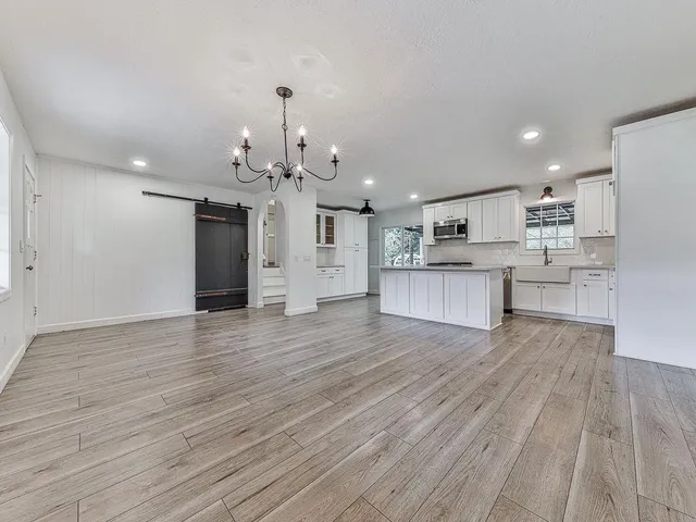 $399,950 | 421 Creek Valley Drive, Woodstock, GA 30188