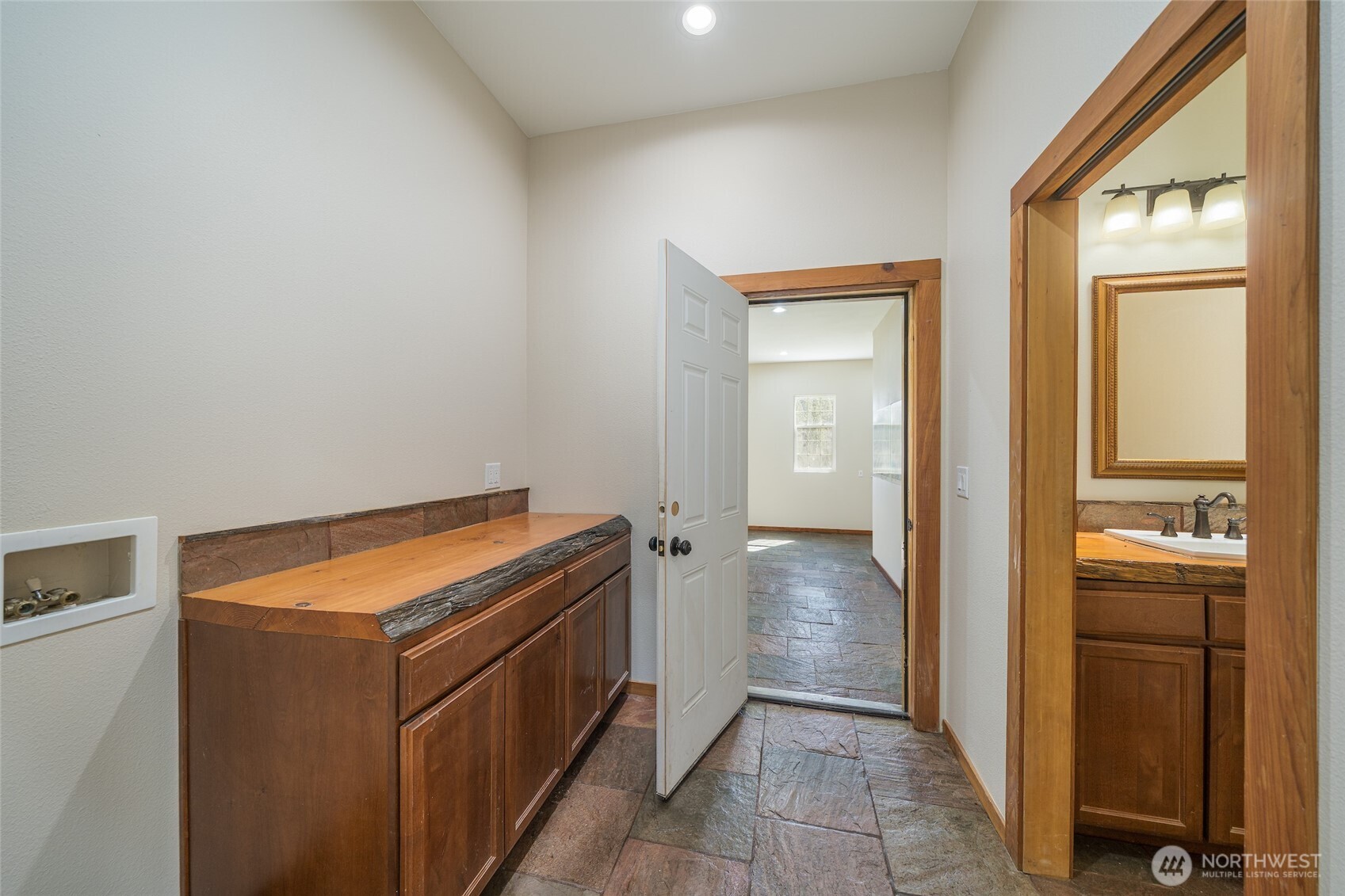 710 Antoine Creek Road Chelan, WA 98816 - Photo 27 of 39