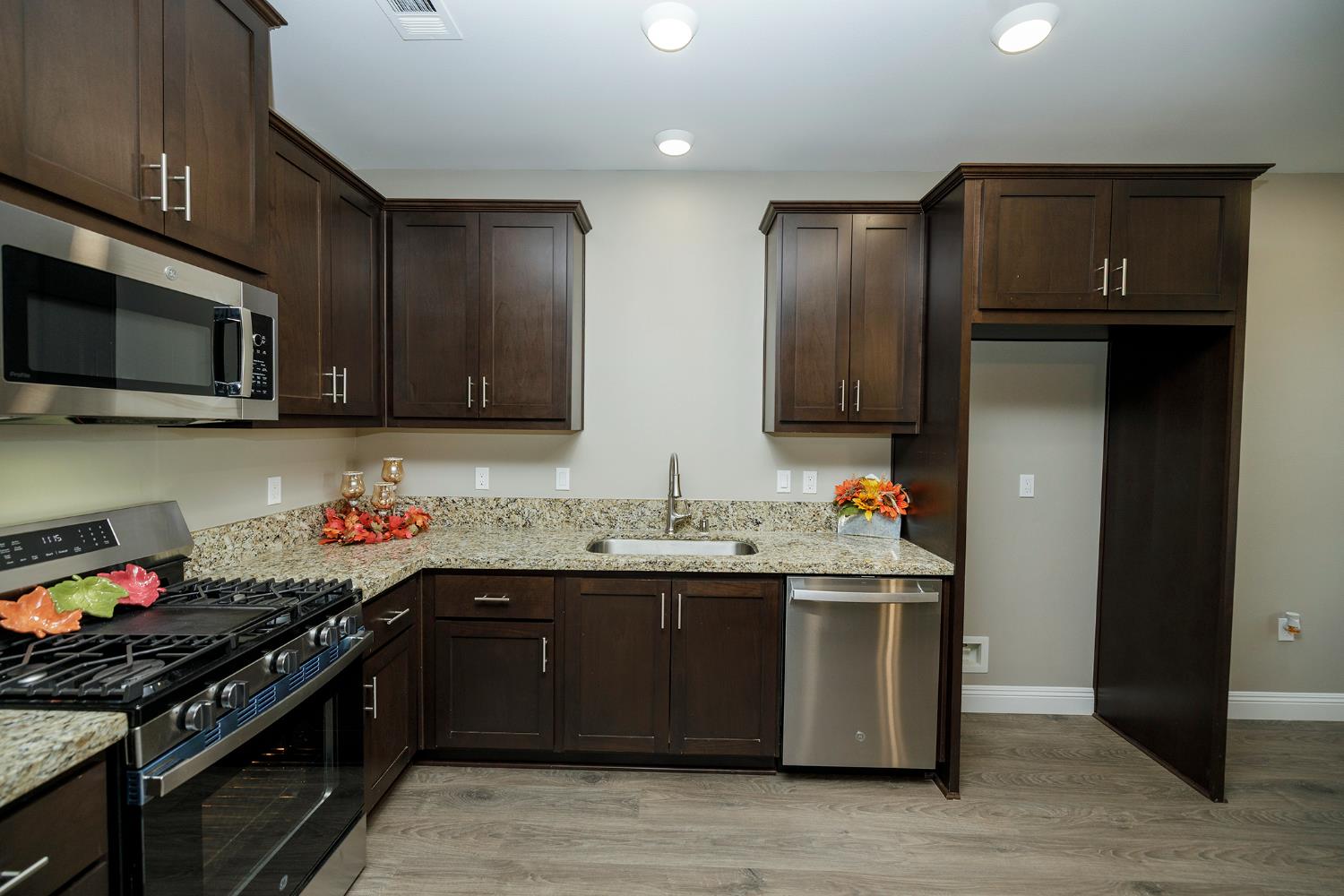 140 Ivy Avenue, Unit 39 Patterson, CA 95363 - Photo 16 of 52