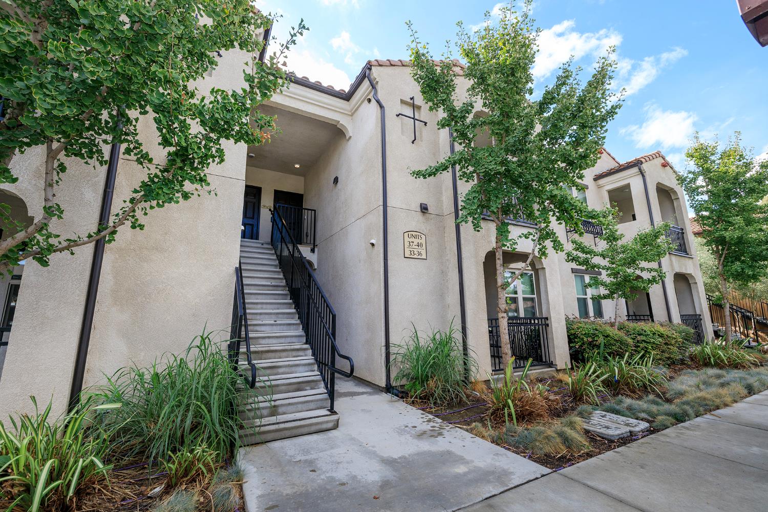 140 Ivy Avenue, Unit 39 Patterson, CA 95363 - Photo 3 of 52