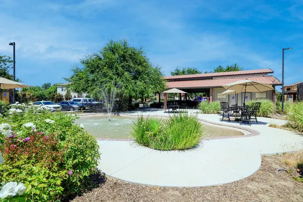$290,000 | 140 Ivy Avenue, Unit 39, Patterson, CA 95363