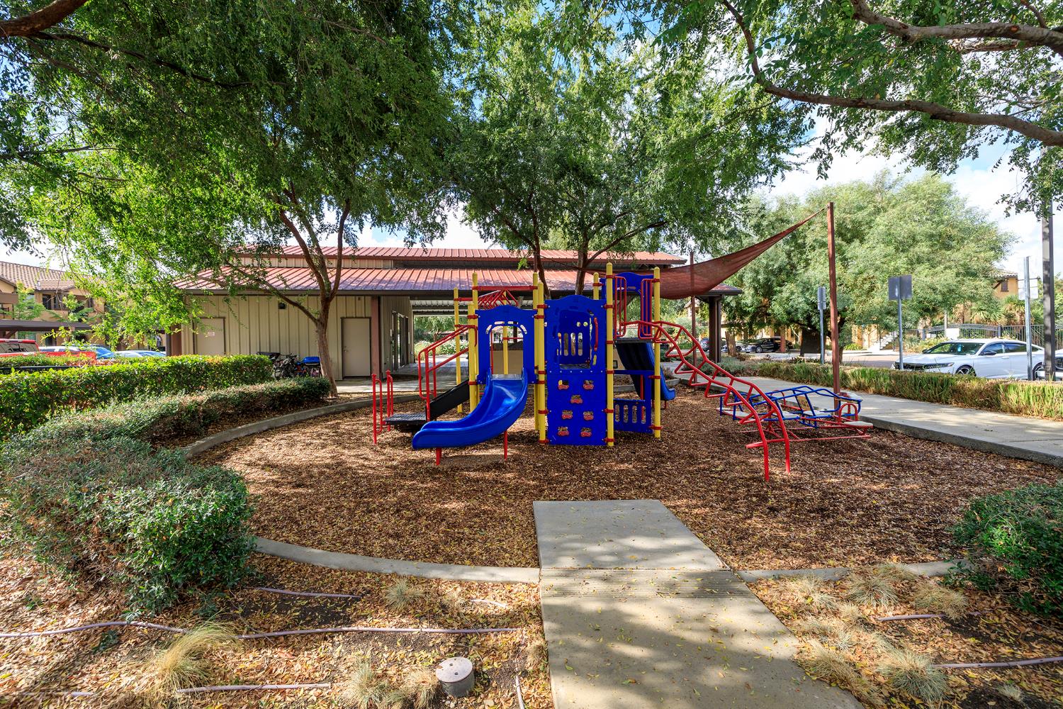 140 Ivy Avenue, Unit 39 Patterson, CA 95363 - Photo 45 of 47 a view of outdoor space with garden and entertaining space