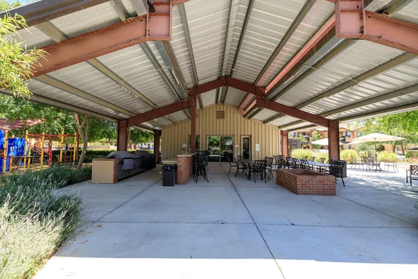 $290,000 | 140 Ivy Avenue, Unit 39, Patterson, CA 95363