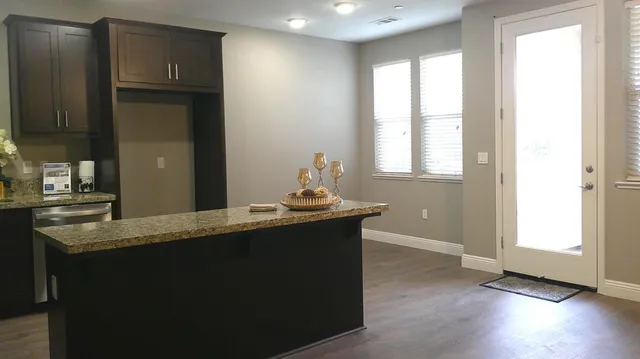 $325,000 | 140 Ivy Avenue, Unit 39, Patterson, CA 95363