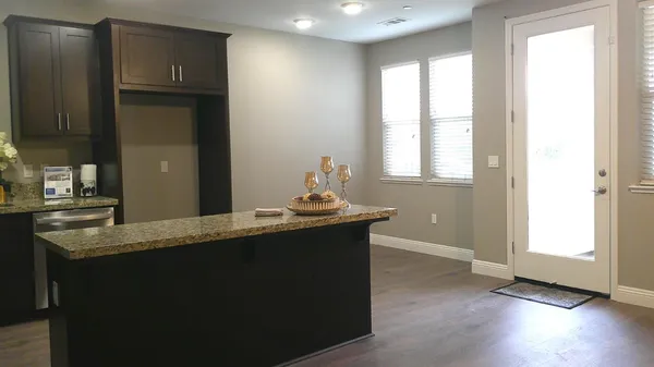 $290,000 | 140 Ivy Avenue, Unit 39, Patterson, CA 95363