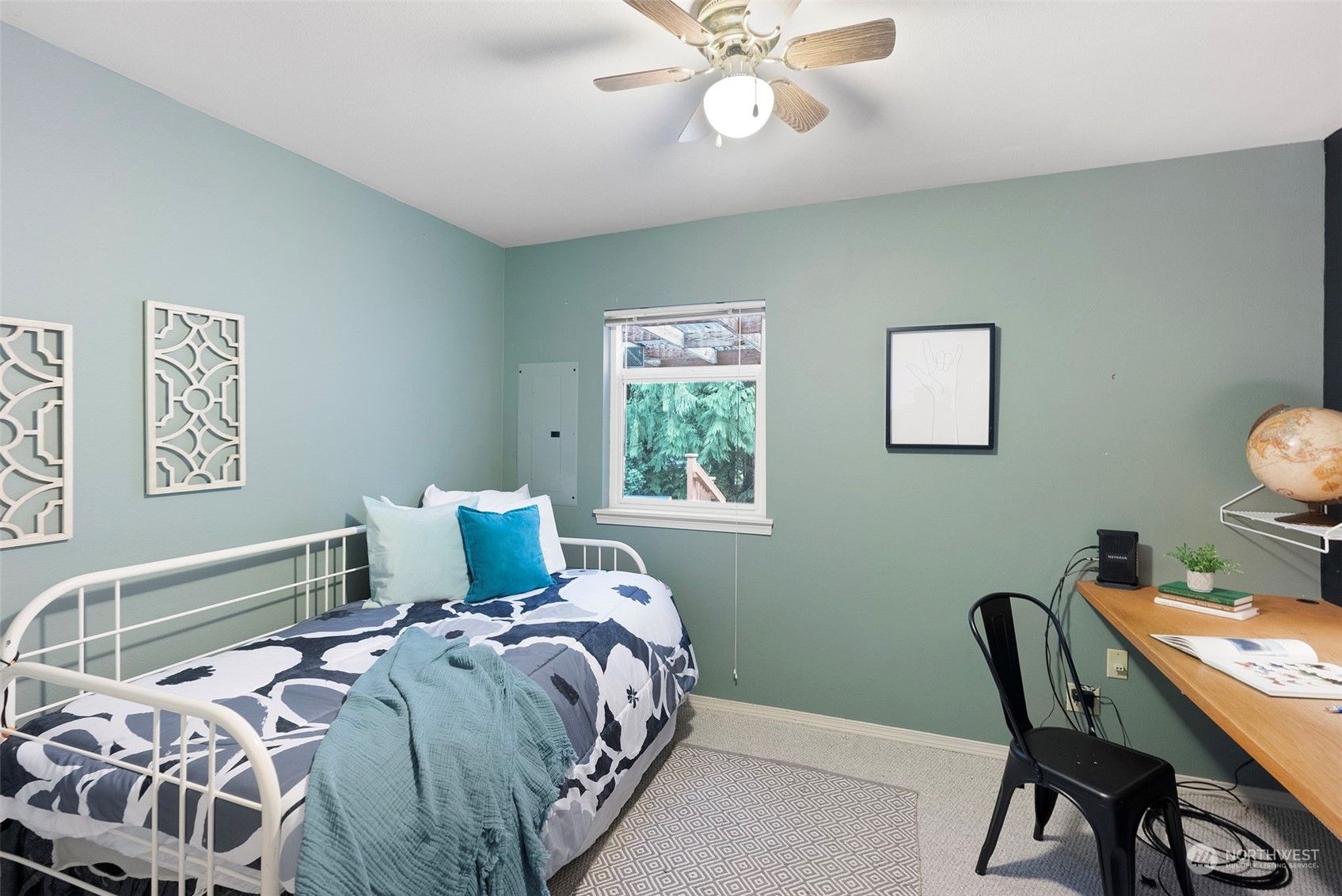 16807 Hallman Road Northwest Poulsbo, WA 98370 - Photo 14 of 34 Gallery Image 14