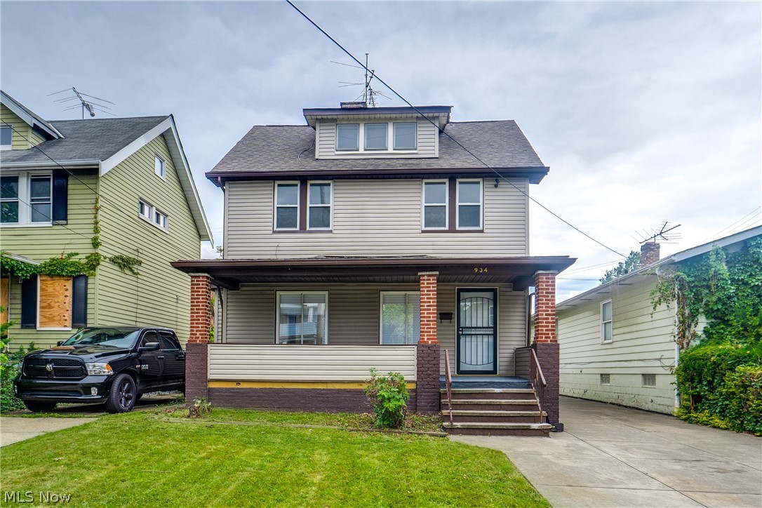 934 Royal Road Cleveland, OH 44110 - Photo 1 of 17
