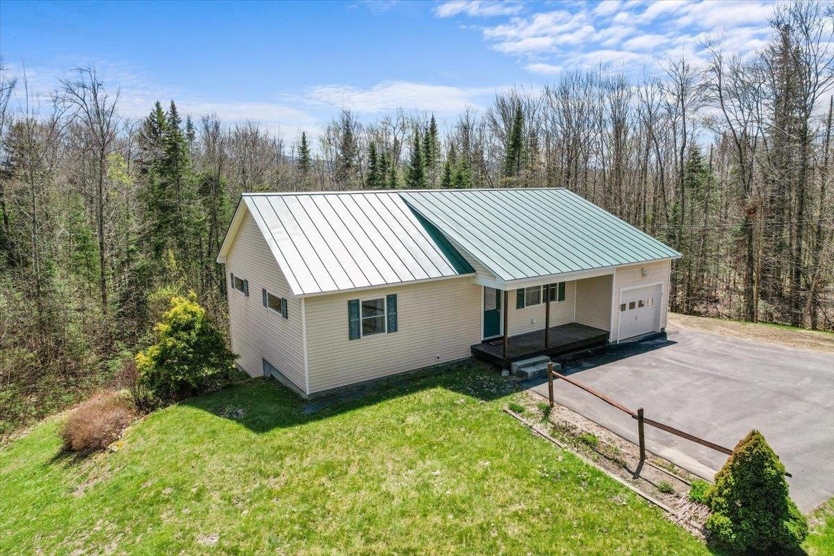 91 Oak Ridge Road Bethlehem, NH 03574 - Photo 29 of 33