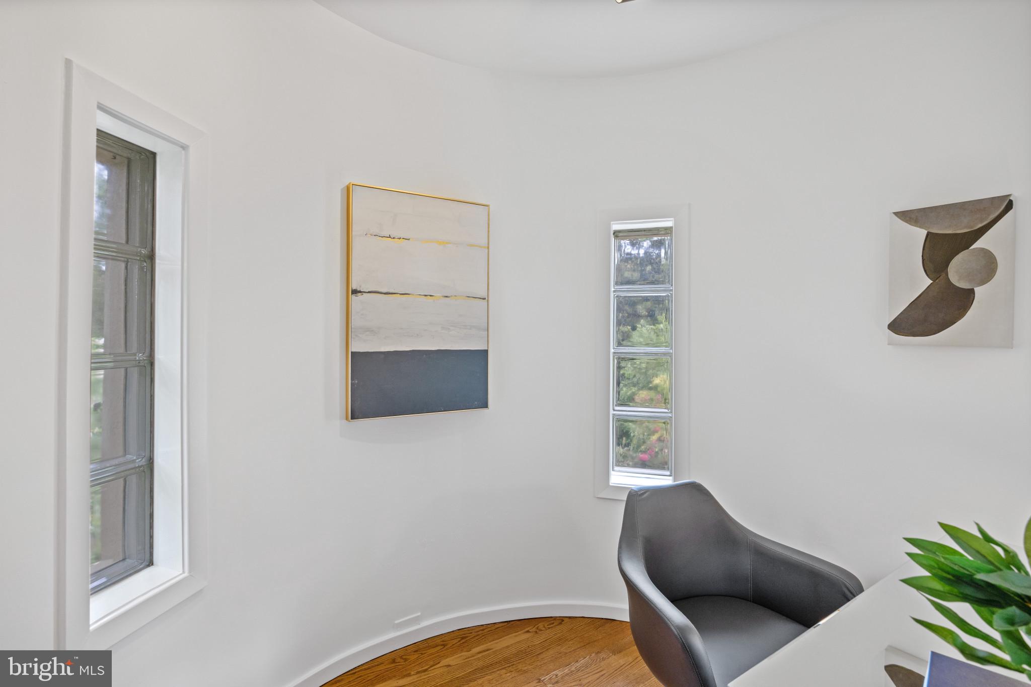 7828 Southdown Road Alexandria, VA 22308 - Photo 21 of 50 Private office area