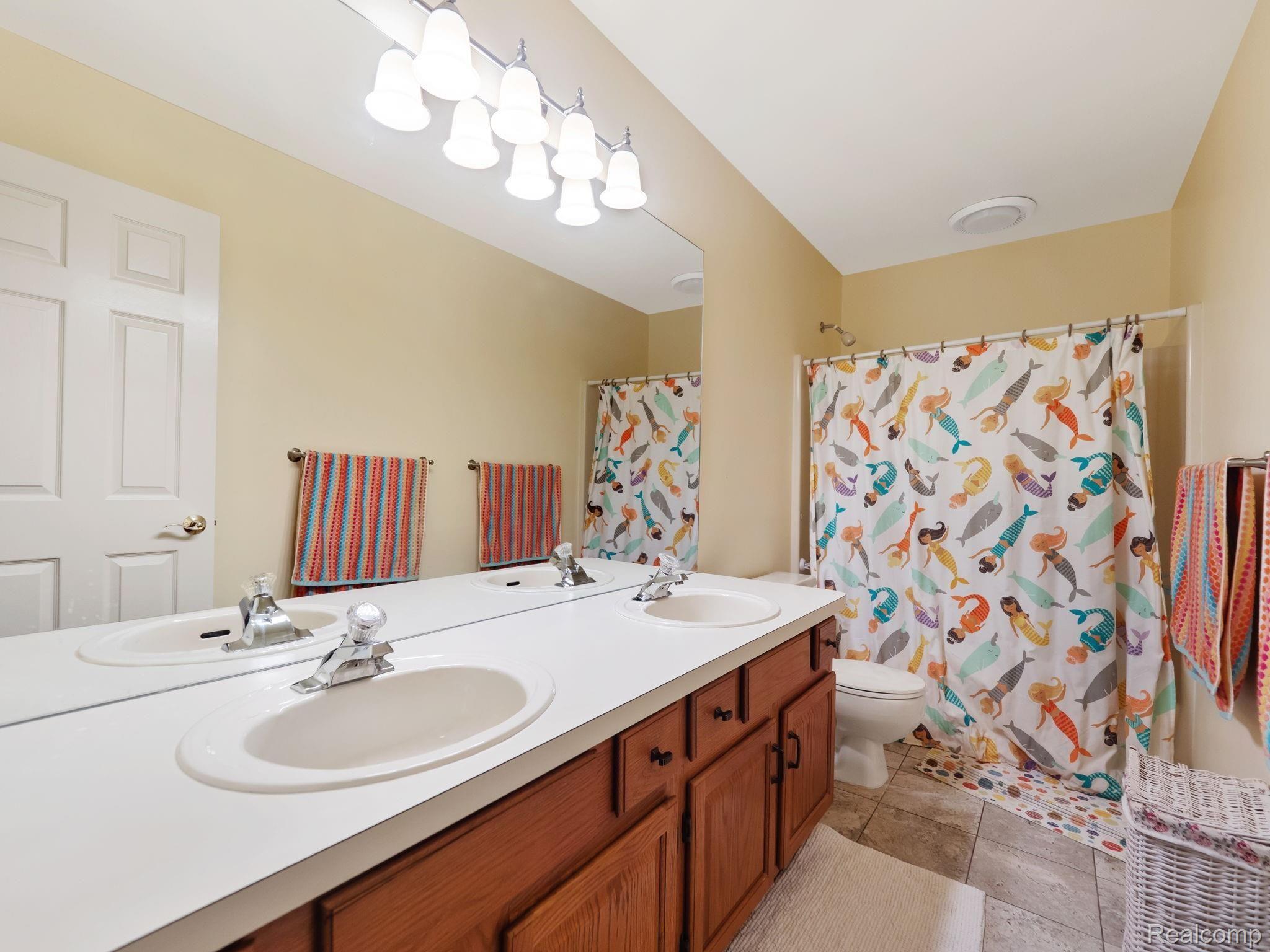 1748 Grandview Drive Rochester, MI 48306 - Photo 30 of 48 23-web-or-mls-P1966291.jpg