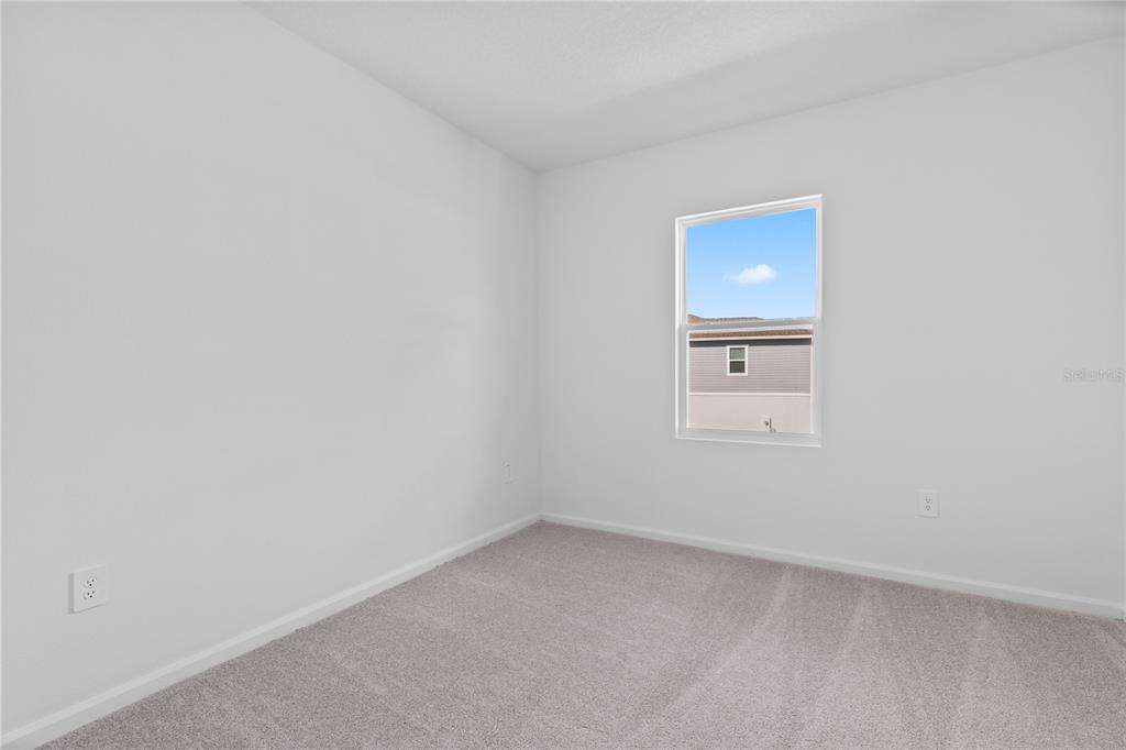 624 Poppy Lane Dundee, FL 33838 - Photo 16 of 23 a view of an empty room