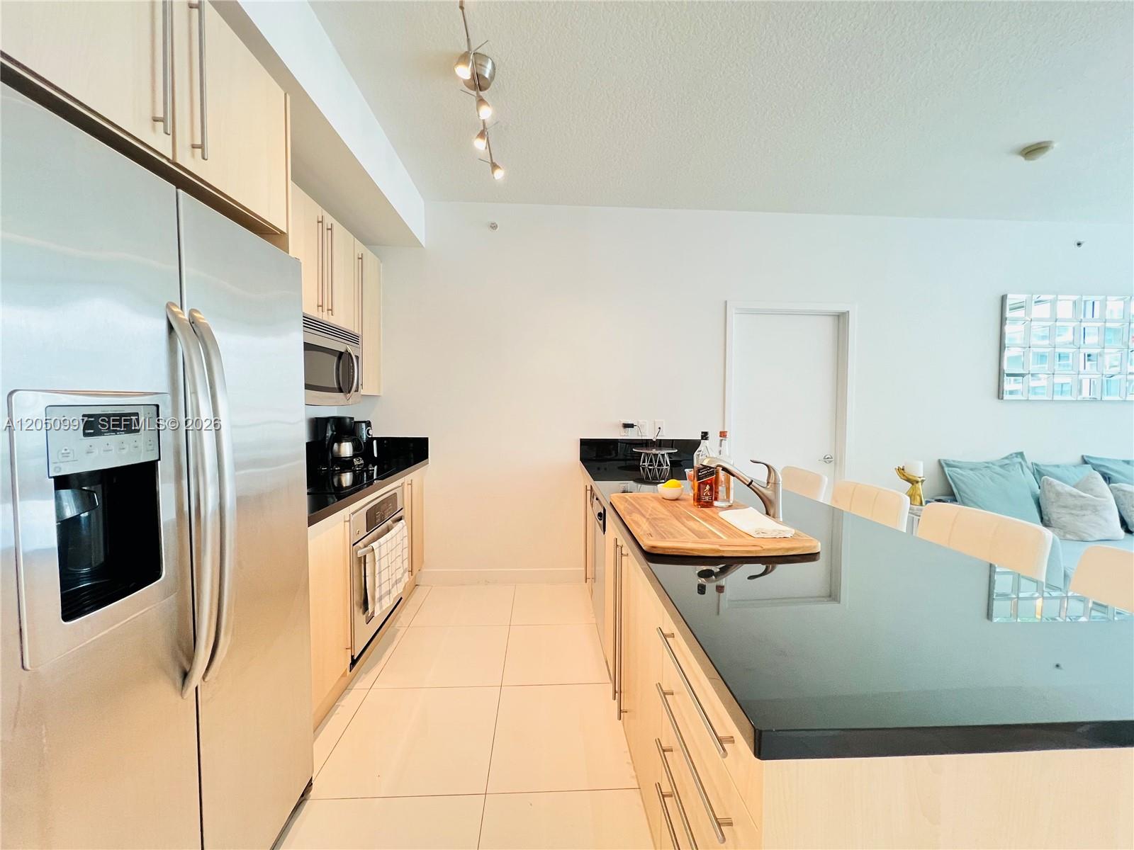 79 Southwest 12th Street, Unit 1510S Miami, FL 33130 - Photo 16 of 56