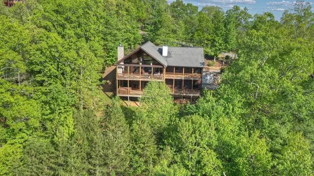 $995,000 | 180 Cinnamon Bear Road, Mineral Bluff, GA 30559