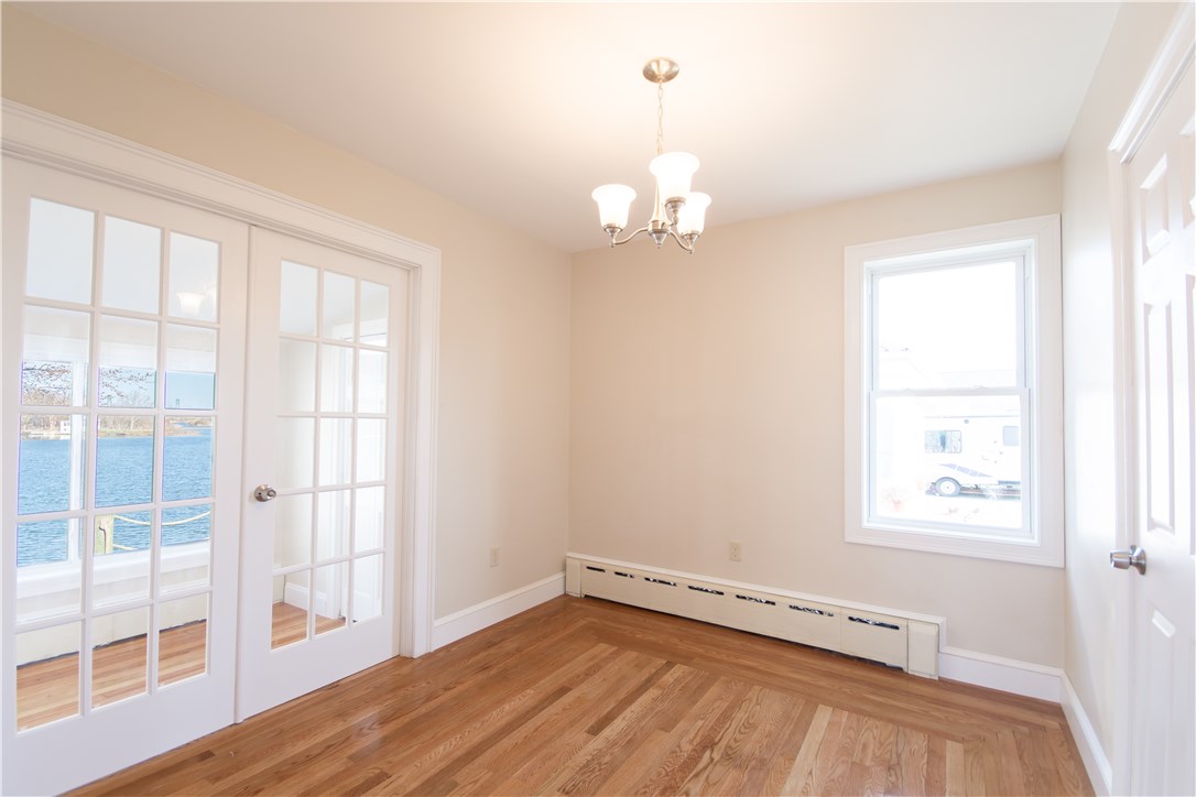 182 Riverside Street Portsmouth, RI 02871 - Photo 15 of 34 Gallery Image 15