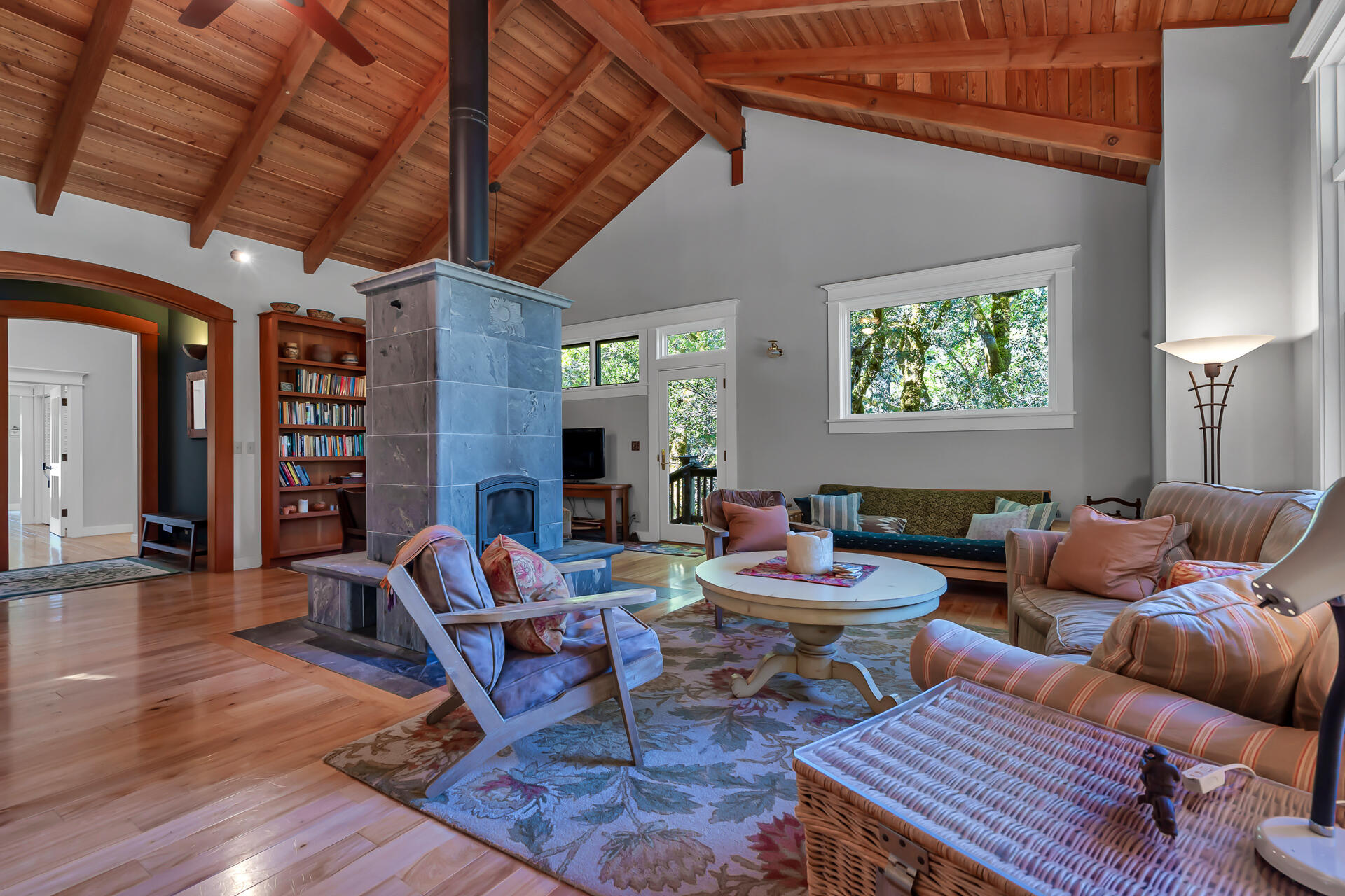 9490 St John Road Hyampom, CA 96046 - Photo 14 of 56 Living Room