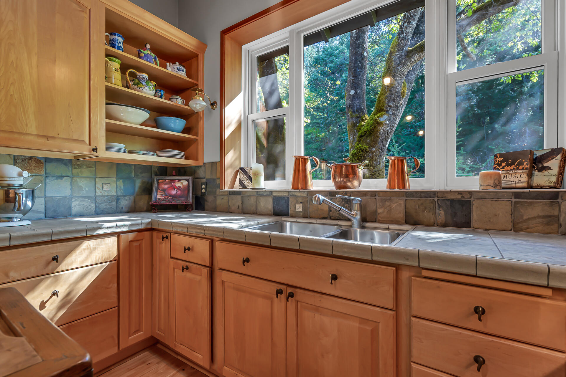 9490 St John Road Hyampom, CA 96046 - Photo 26 of 56 Kitchen