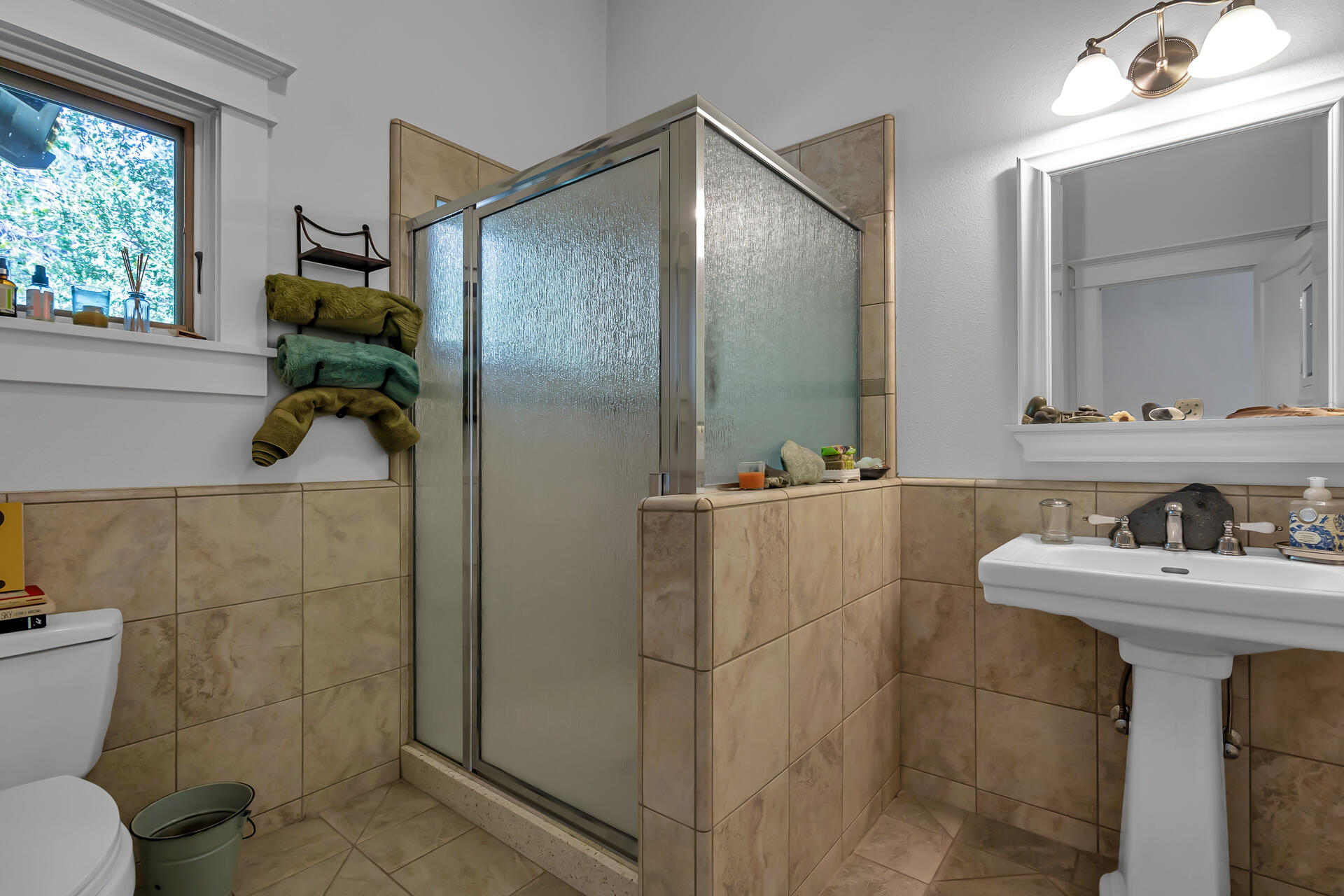 9490 St John Road Hyampom, CA 96046 - Photo 35 of 56 Bathroom