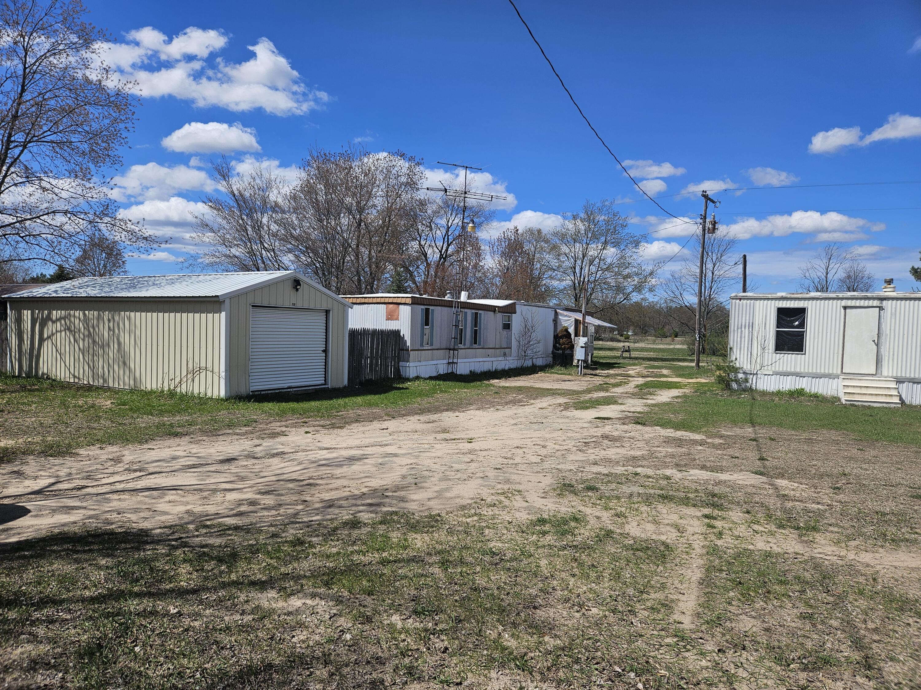 17824 Vondra Road Thompsonville, MI 49683 - Photo 3 of 21 1000030511