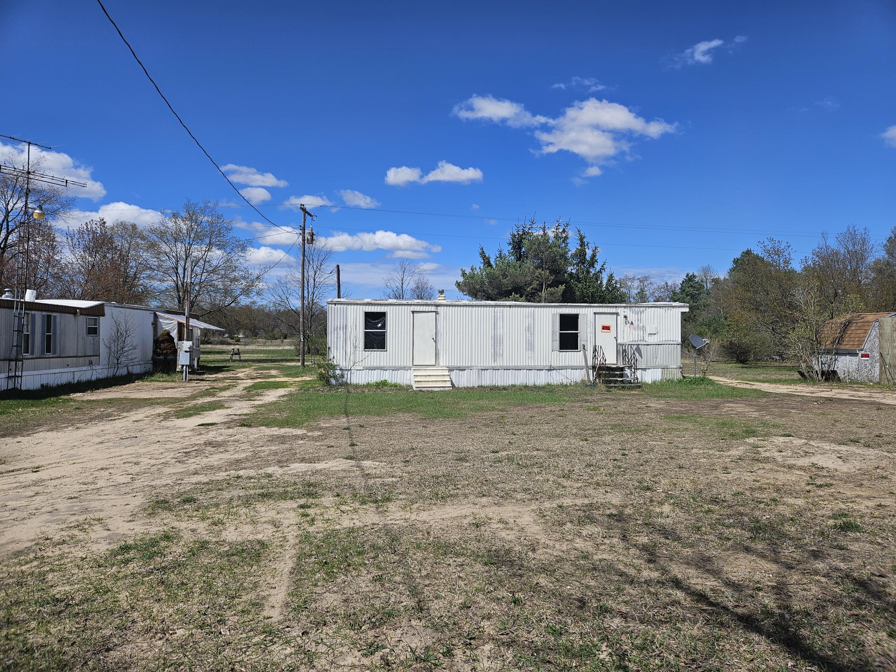 17824 Vondra Road Thompsonville, MI 49683 - Photo 4 of 21 1000030512